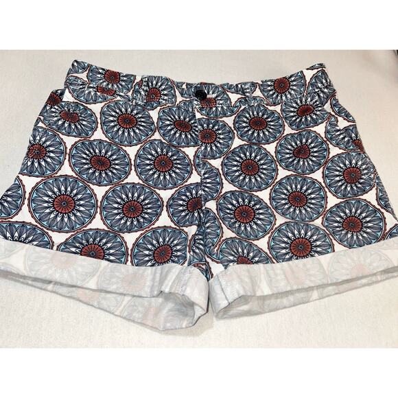 Banana Republic‎ Medallion Floral Printed Cuffed Chino Shorts Size 4 - Picture 4 of 9